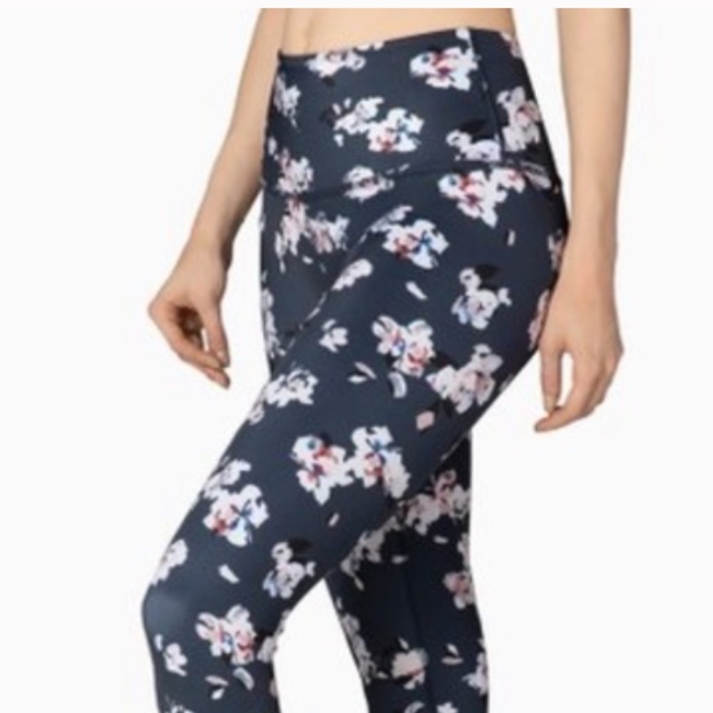 Beyond Yoga Floral Print Leggings